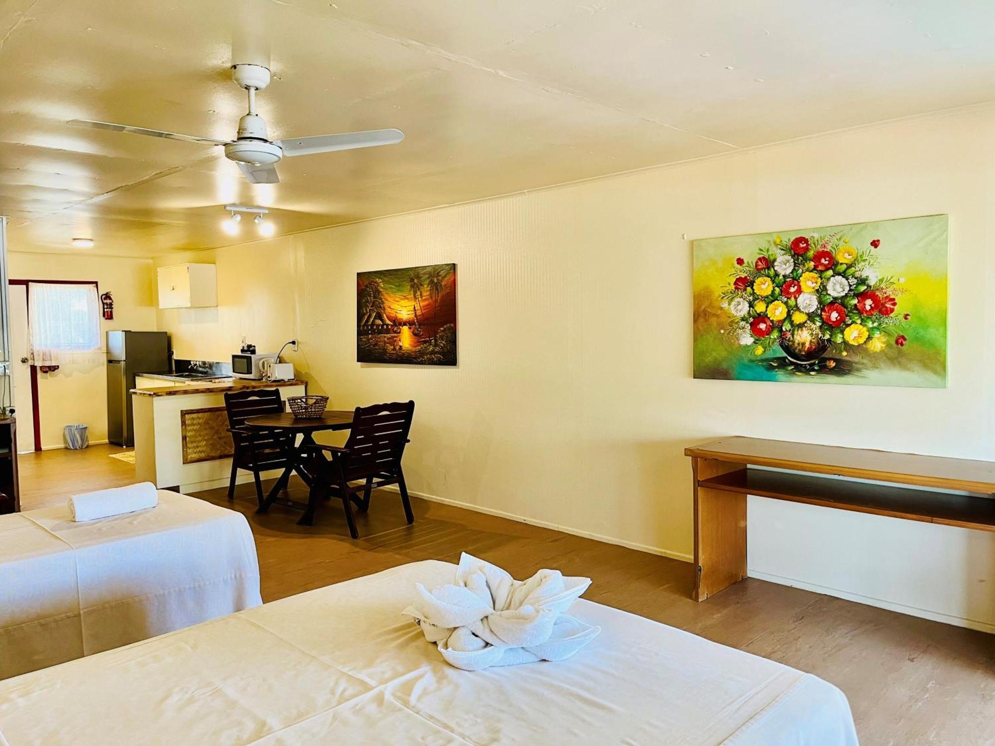Kiikii Inn & Suites ราโรทองกา ภายนอก รูปภาพ