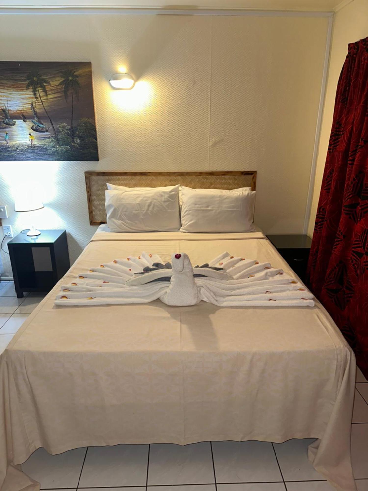 Kiikii Inn & Suites ราโรทองกา ภายนอก รูปภาพ