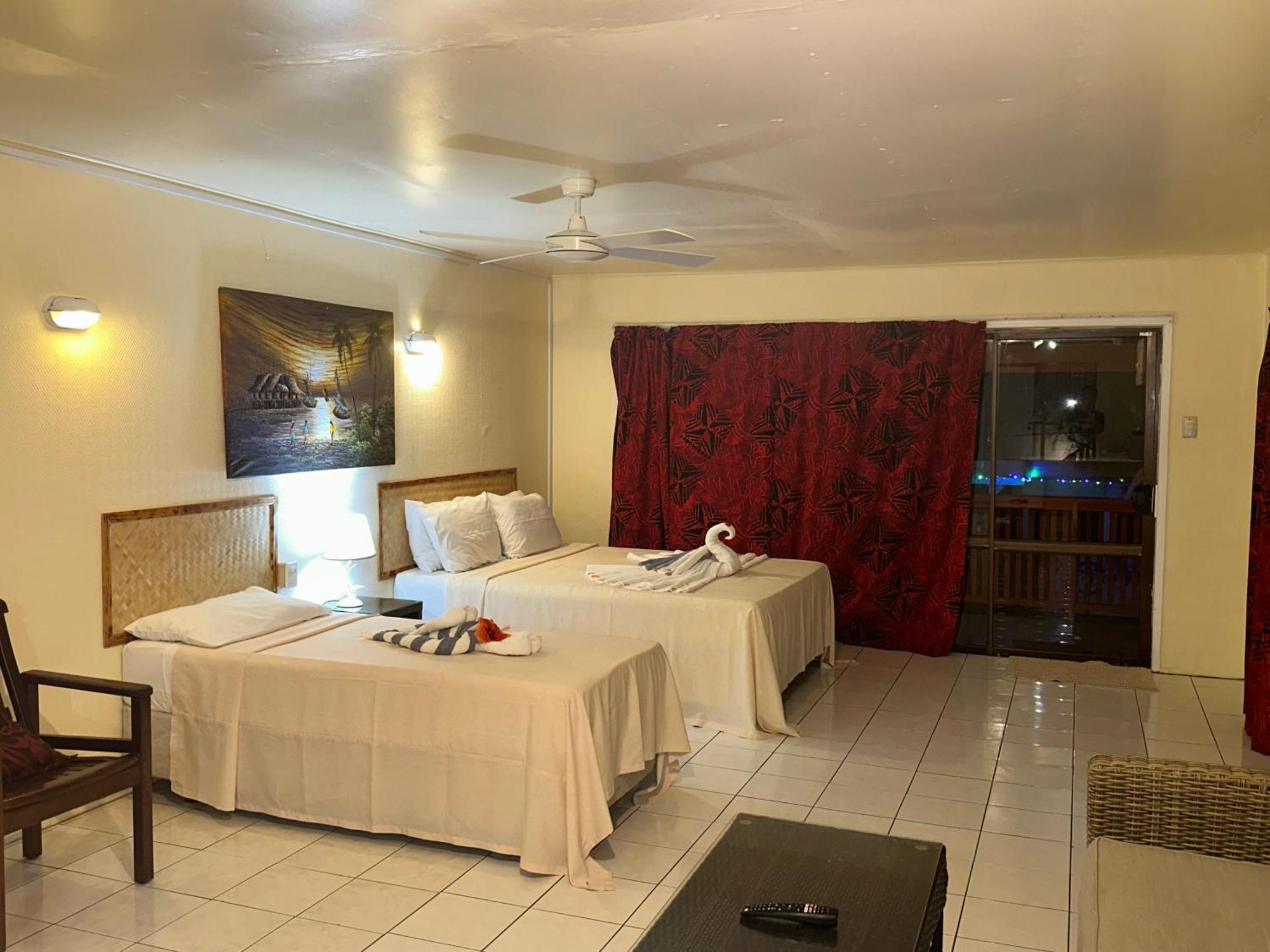 Kiikii Inn & Suites ราโรทองกา ภายนอก รูปภาพ