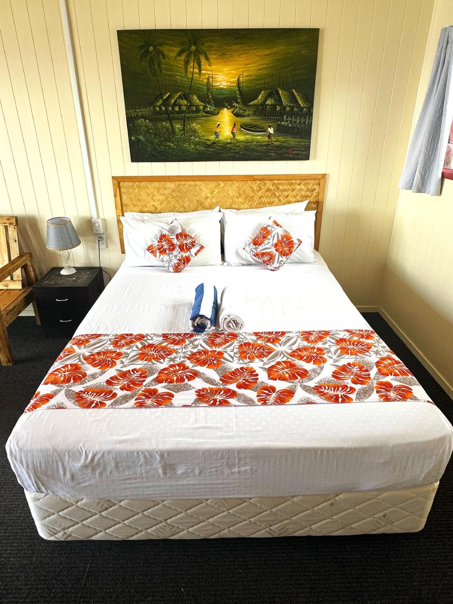 Kiikii Inn & Suites ราโรทองกา ภายนอก รูปภาพ