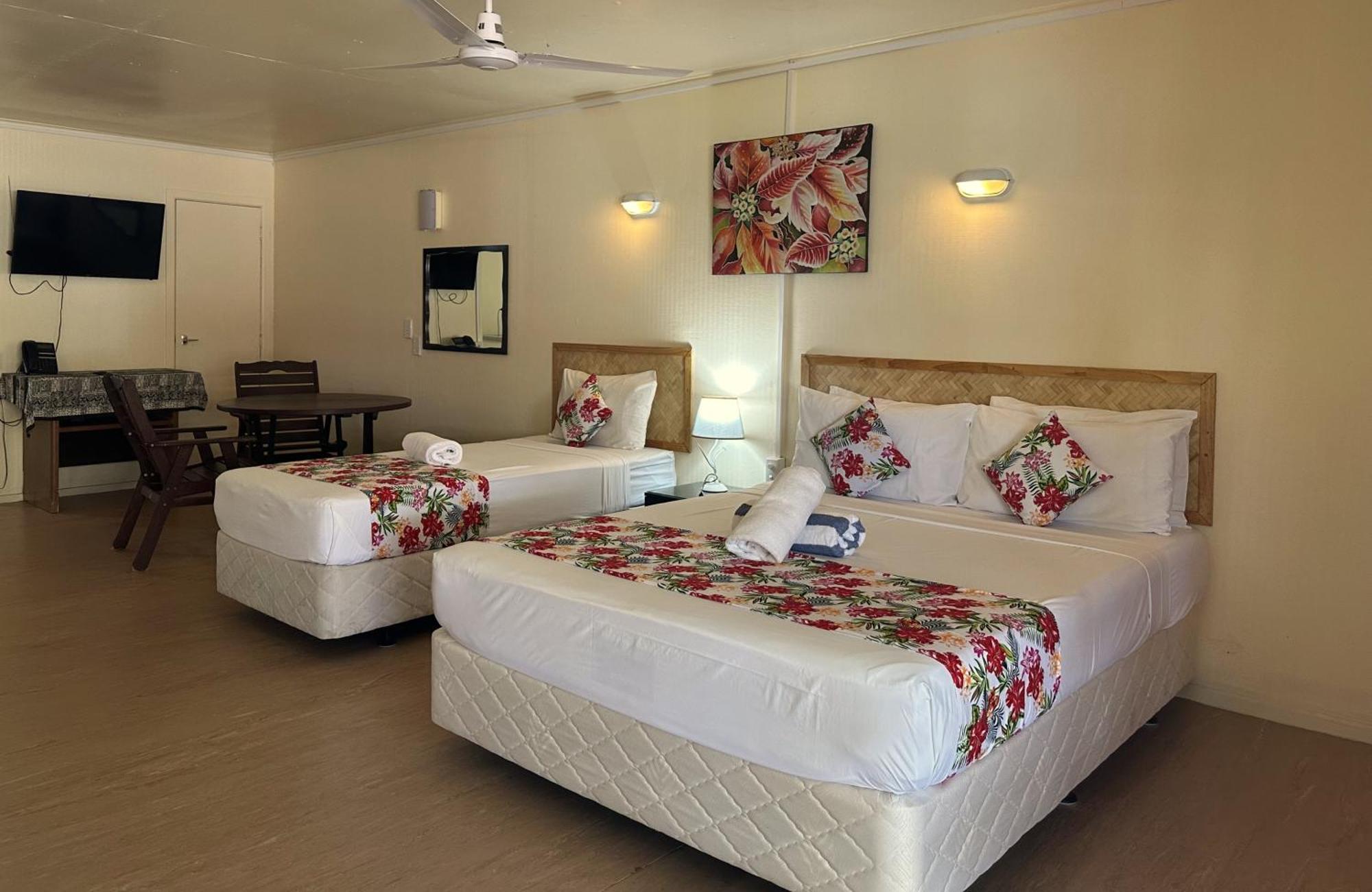 Kiikii Inn & Suites ราโรทองกา ภายนอก รูปภาพ